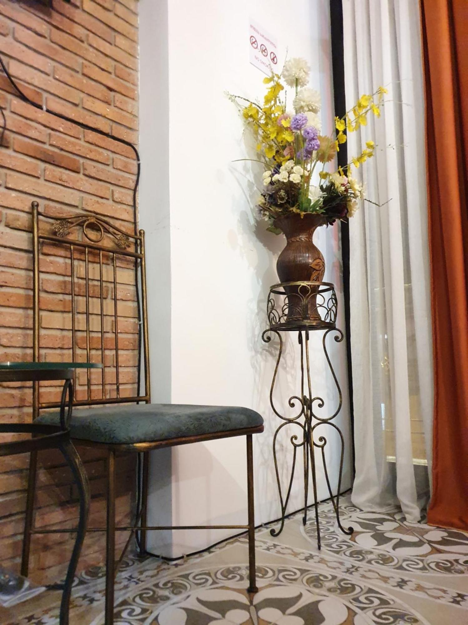 Janashia Boutique Hotels Τυφλίδα Δωμάτιο φωτογραφία